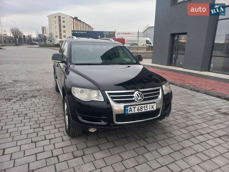 Позашляховик / Кросовер Volkswagen Touareg 2008 в Івано-Франківську