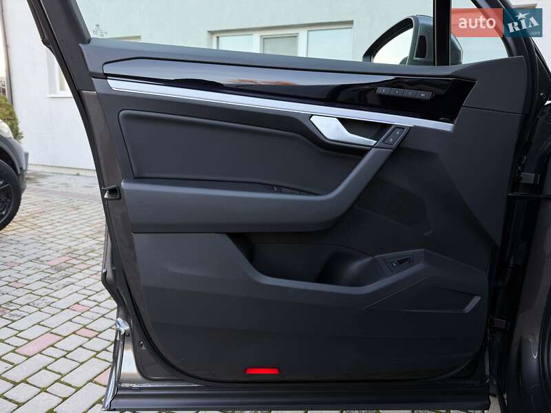 Позашляховик / Кросовер Volkswagen Touareg 2020 в Луцьку фото 28 Позашляховик / Кросовер Volkswagen Touareg 2020 в Луцьку