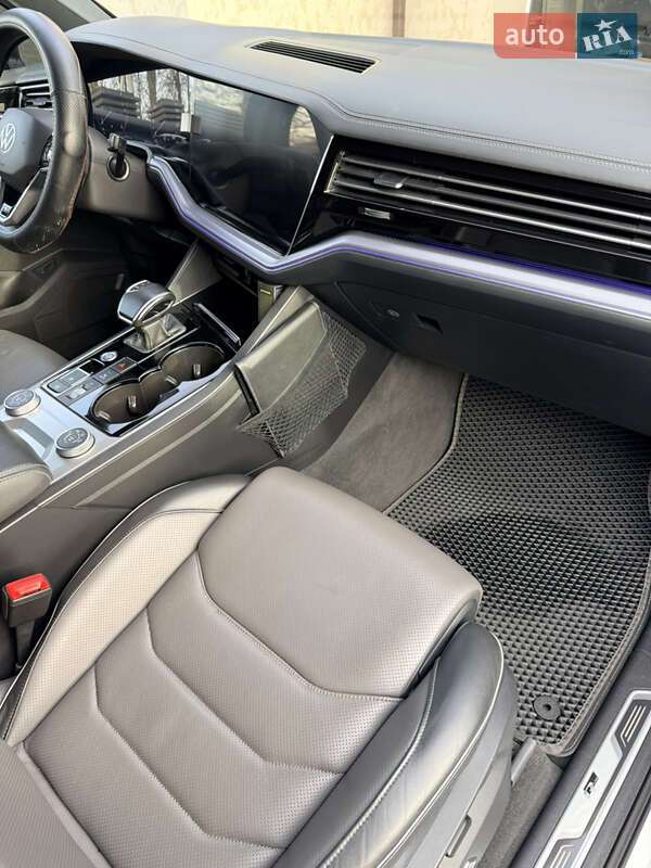 Внедорожник / Кроссовер Volkswagen Touareg 2021 в Виннице