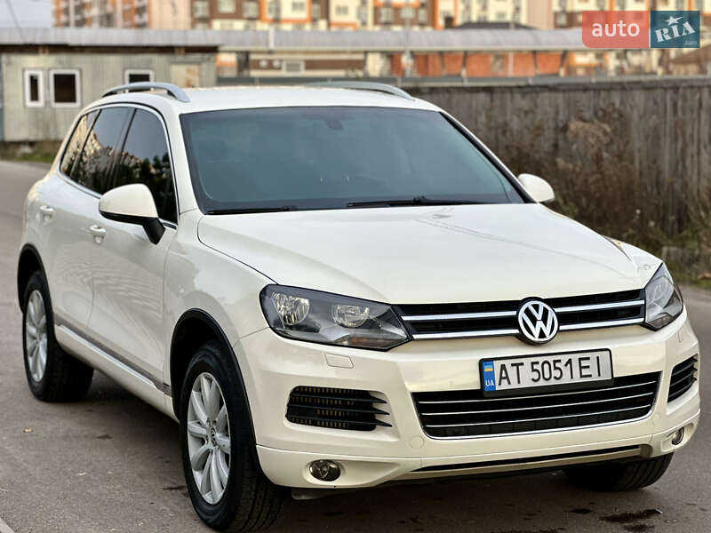 Внедорожник / Кроссовер Volkswagen Touareg 2010 в Киеве