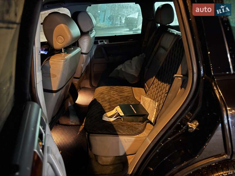 Позашляховик / Кросовер Volkswagen Touareg 2003 в Полтаві