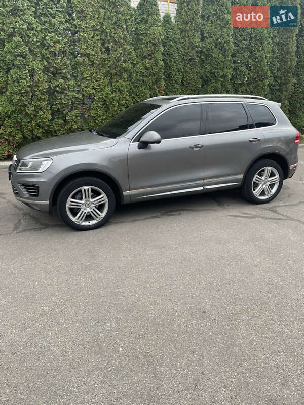 Позашляховик / Кросовер Volkswagen Touareg 2015 в Білій Церкві