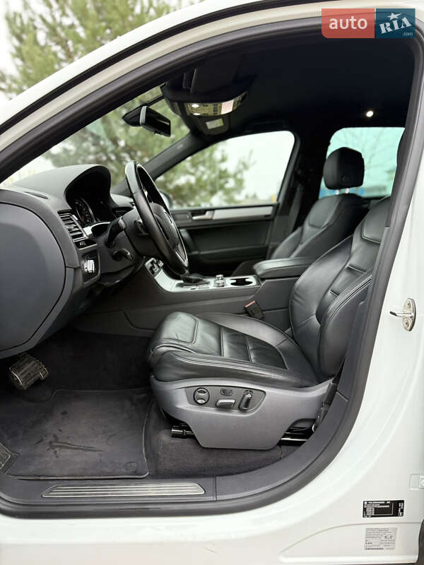 Позашляховик / Кросовер Volkswagen Touareg 2014 в Луцьку фото 15 Позашляховик / Кросовер Volkswagen Touareg 2014 в Луцьку