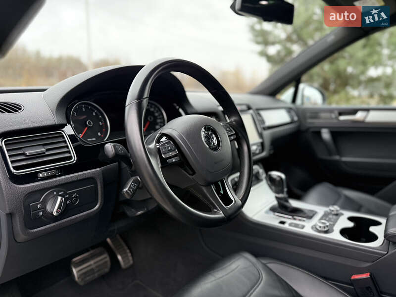 Позашляховик / Кросовер Volkswagen Touareg 2014 в Луцьку фото 17 Позашляховик / Кросовер Volkswagen Touareg 2014 в Луцьку