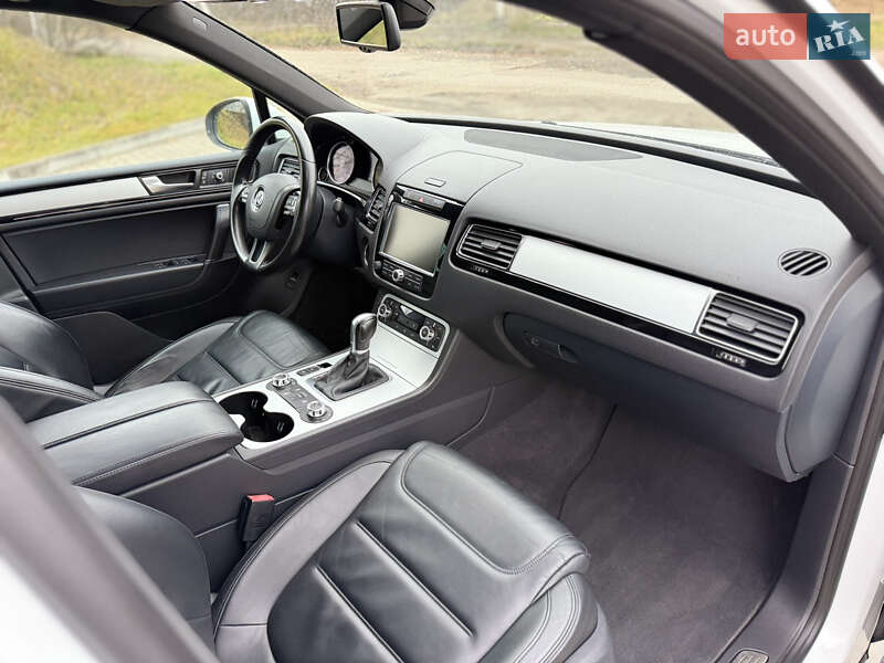 Позашляховик / Кросовер Volkswagen Touareg 2014 в Луцьку фото 27 Позашляховик / Кросовер Volkswagen Touareg 2014 в Луцьку