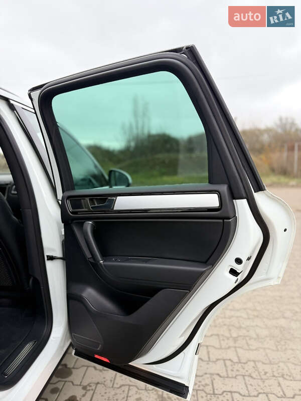 Позашляховик / Кросовер Volkswagen Touareg 2014 в Луцьку фото 34 Позашляховик / Кросовер Volkswagen Touareg 2014 в Луцьку
