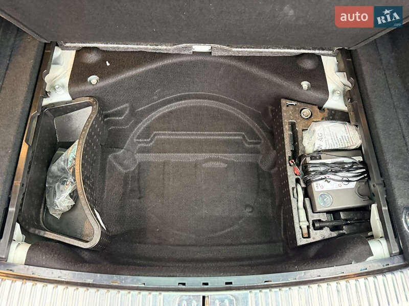 Позашляховик / Кросовер Volkswagen Touareg 2014 в Луцьку фото 40 Позашляховик / Кросовер Volkswagen Touareg 2014 в Луцьку