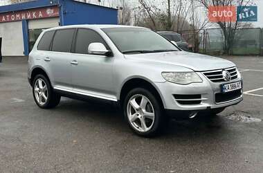 Внедорожник / Кроссовер Volkswagen Touareg 2007 в Софиевской Борщаговке
