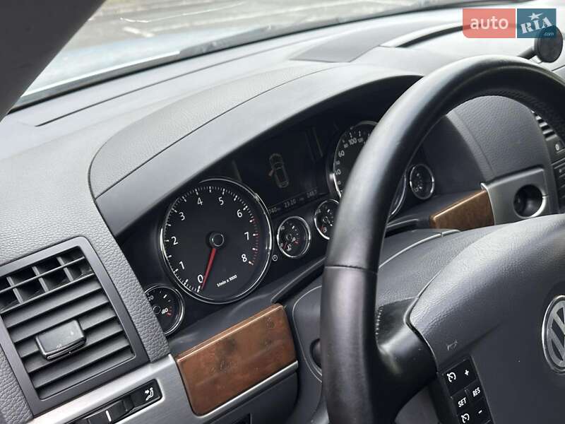 Позашляховик / Кросовер Volkswagen Touareg 2007 в Софіївській Борщагівці
