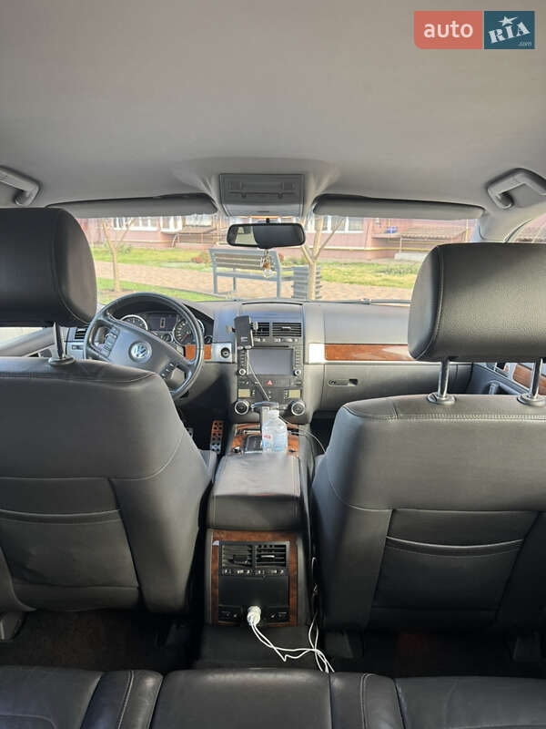 Внедорожник / Кроссовер Volkswagen Touareg 2007 в Николаеве