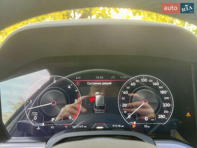 Внедорожник / Кроссовер Volkswagen Touareg 2022 в Киеве