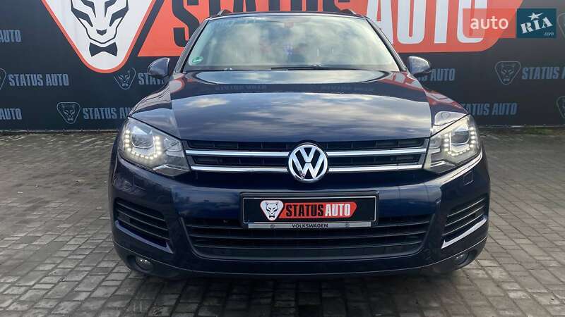 Внедорожник / Кроссовер Volkswagen Touareg 2013 в Виннице