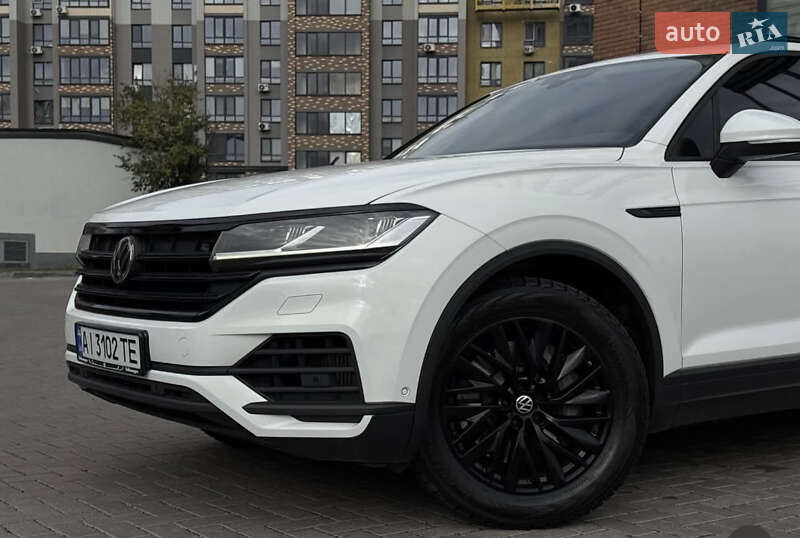 Внедорожник / Кроссовер Volkswagen Touareg 2018 в Черкассах