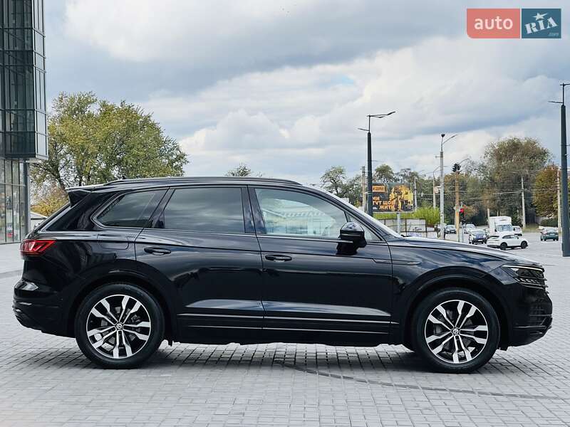 Внедорожник / Кроссовер Volkswagen Touareg 2018 в Днепре фото 11 Внедорожник / Кроссовер Volkswagen Touareg 2018 в Днепре