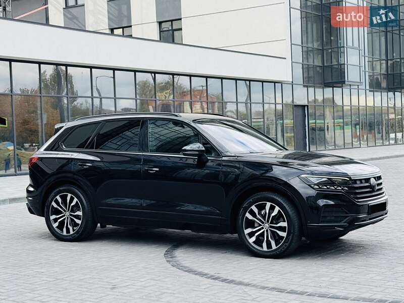 Внедорожник / Кроссовер Volkswagen Touareg 2018 в Днепре фото 12 Внедорожник / Кроссовер Volkswagen Touareg 2018 в Днепре