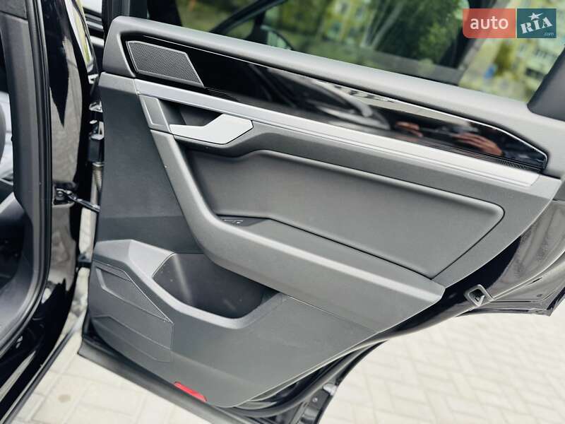 Внедорожник / Кроссовер Volkswagen Touareg 2018 в Днепре фото 56 Внедорожник / Кроссовер Volkswagen Touareg 2018 в Днепре