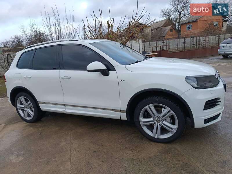 Внедорожник / Кроссовер Volkswagen Touareg 2013 в Жмеринке