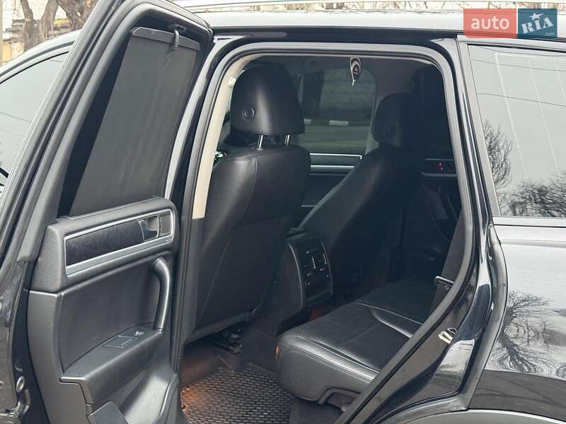 Внедорожник / Кроссовер Volkswagen Touareg 2012 в Запорожье фото 14 Внедорожник / Кроссовер Volkswagen Touareg 2012 в Запорожье