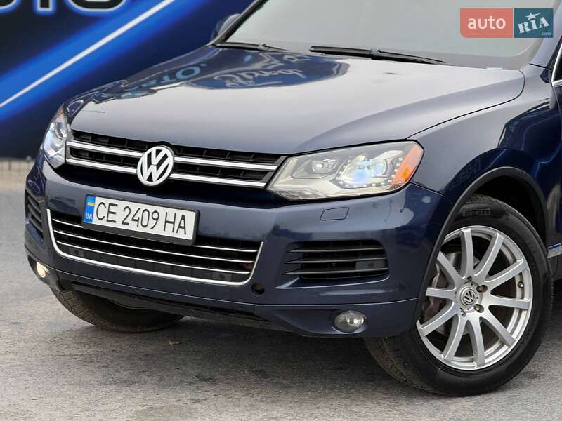 Позашляховик / Кросовер Volkswagen Touareg 2013 в Запоріжжі
