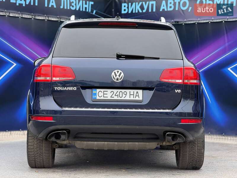 Позашляховик / Кросовер Volkswagen Touareg 2013 в Запоріжжі
