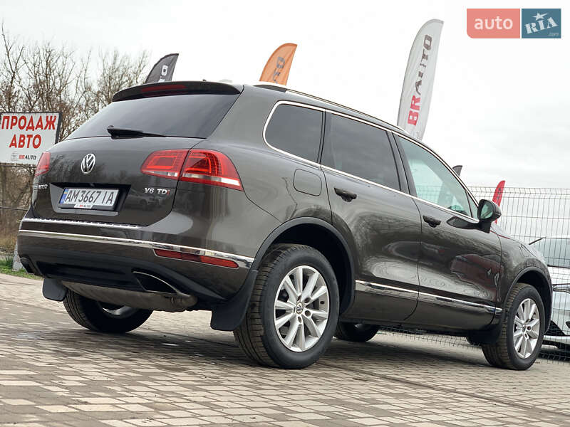 Позашляховик / Кросовер Volkswagen Touareg 2014 в Бердичеві