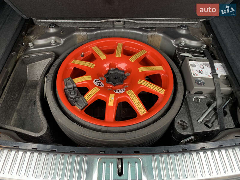 Позашляховик / Кросовер Volkswagen Touareg 2014 в Бердичеві