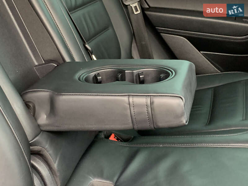 Позашляховик / Кросовер Volkswagen Touareg 2014 в Бердичеві