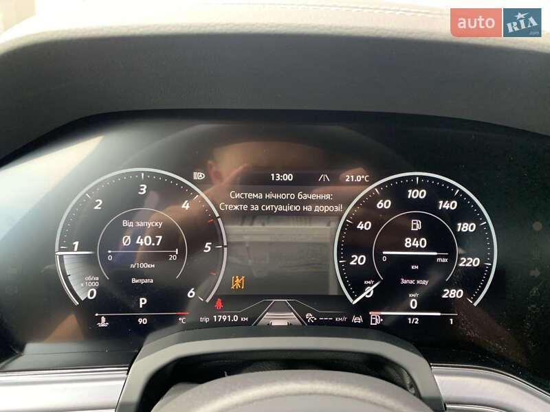 Позашляховик / Кросовер Volkswagen Touareg 2024 в Львові