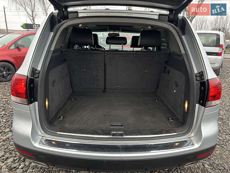 Позашляховик / Кросовер Volkswagen Touareg 2007 в Смілі