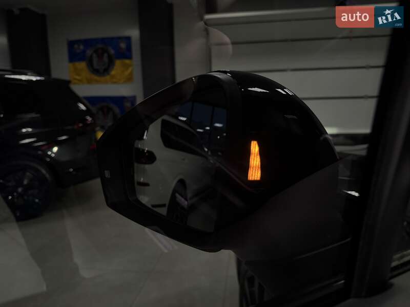 Позашляховик / Кросовер Volkswagen Touareg 2020 в Тернополі