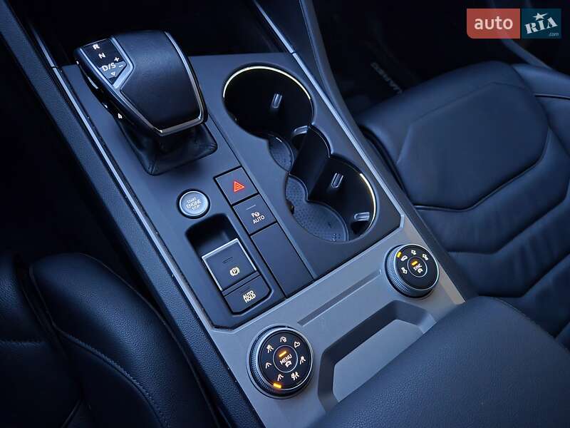 Позашляховик / Кросовер Volkswagen Touareg 2021 в Одесі