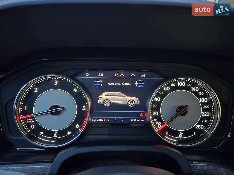 Позашляховик / Кросовер Volkswagen Touareg 2021 в Одесі