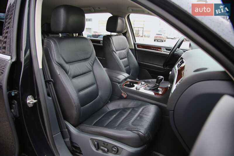 Позашляховик / Кросовер Volkswagen Touareg 2015 в Харкові фото 10 Позашляховик / Кросовер Volkswagen Touareg 2015 в Харкові