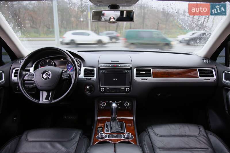 Позашляховик / Кросовер Volkswagen Touareg 2015 в Харкові фото 12 Позашляховик / Кросовер Volkswagen Touareg 2015 в Харкові