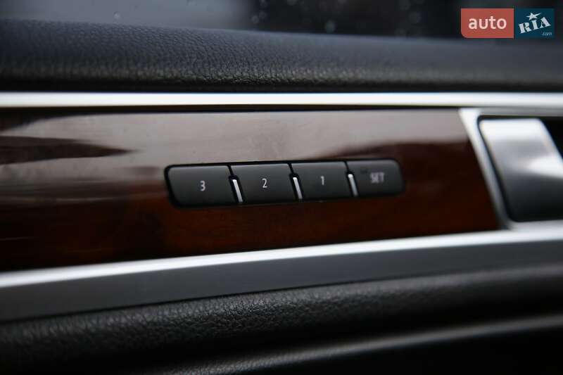 Позашляховик / Кросовер Volkswagen Touareg 2015 в Харкові фото 25 Позашляховик / Кросовер Volkswagen Touareg 2015 в Харкові