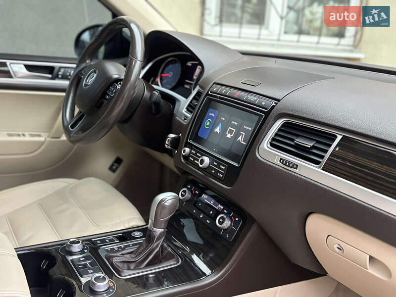 Внедорожник / Кроссовер Volkswagen Touareg 2017 в Днепре фото 31 Внедорожник / Кроссовер Volkswagen Touareg 2017 в Днепре
