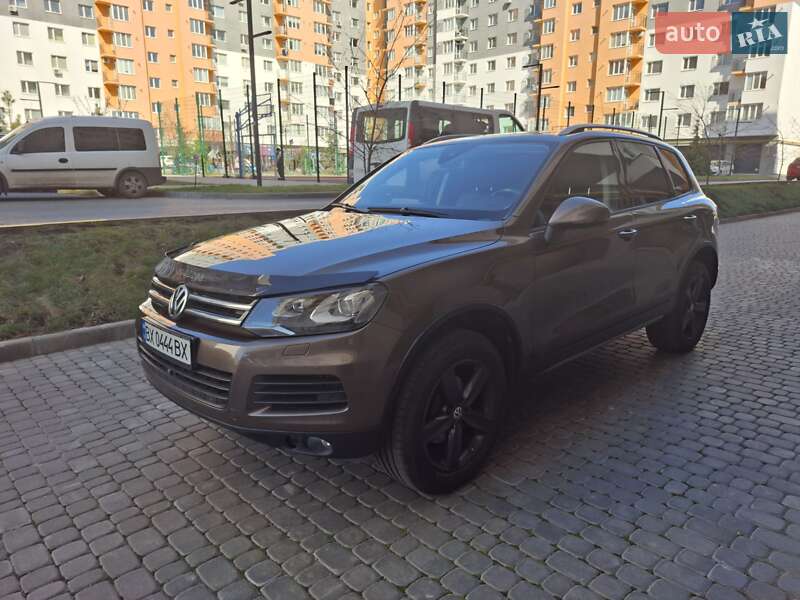 Позашляховик / Кросовер Volkswagen Touareg 2011 в Хмельницькому фото 2 Позашляховик / Кросовер Volkswagen Touareg 2011 в Хмельницькому
