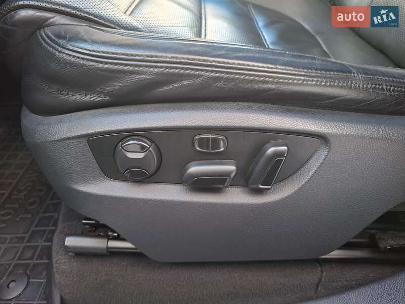 Позашляховик / Кросовер Volkswagen Touareg 2011 в Хмельницькому фото 33 Позашляховик / Кросовер Volkswagen Touareg 2011 в Хмельницькому