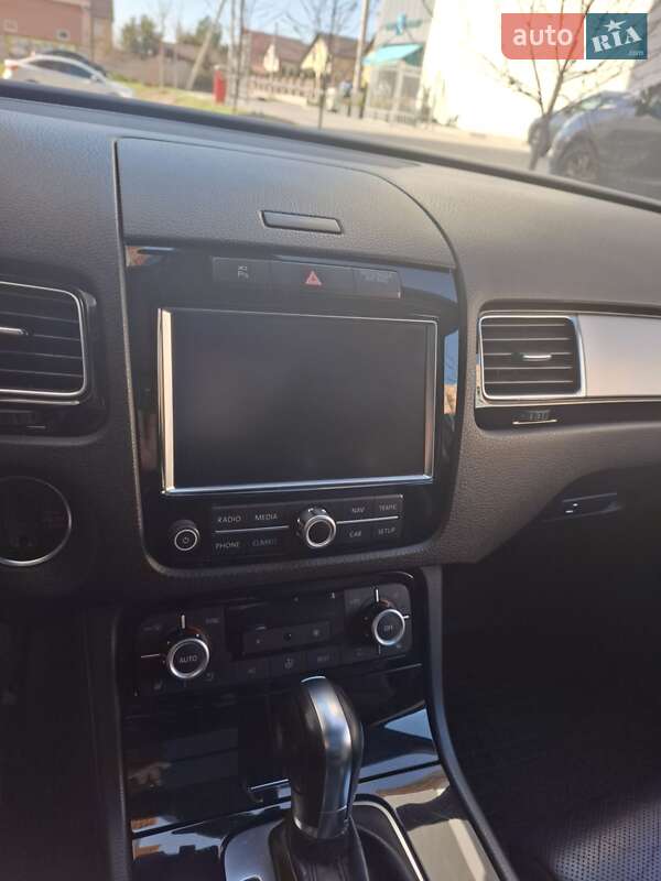 Позашляховик / Кросовер Volkswagen Touareg 2011 в Хмельницькому фото 39 Позашляховик / Кросовер Volkswagen Touareg 2011 в Хмельницькому