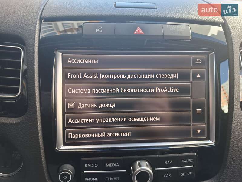 Позашляховик / Кросовер Volkswagen Touareg 2011 в Хмельницькому фото 81 Позашляховик / Кросовер Volkswagen Touareg 2011 в Хмельницькому