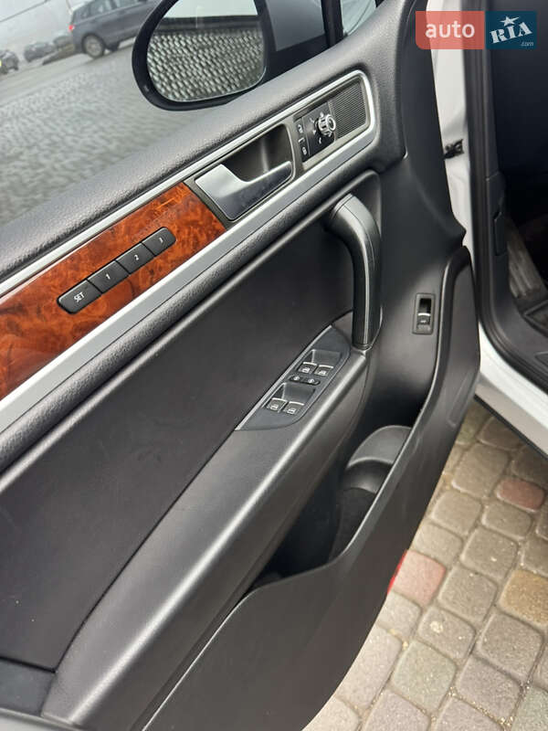 Позашляховик / Кросовер Volkswagen Touareg 2012 в Тернополі фото 14 Позашляховик / Кросовер Volkswagen Touareg 2012 в Тернополі