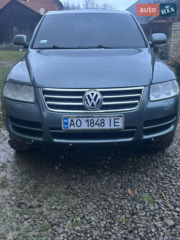 Позашляховик / Кросовер Volkswagen Touareg 2005 в Нересниці