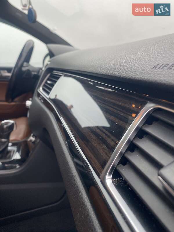 Позашляховик / Кросовер Volkswagen Touareg 2013 в Каневі фото 53 Позашляховик / Кросовер Volkswagen Touareg 2013 в Каневі