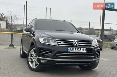 Позашляховик / Кросовер Volkswagen Touareg 2015 в Первомайську