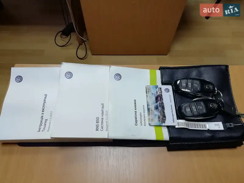 Внедорожник / Кроссовер Volkswagen Touareg 2016 в Киеве документ 2 фото Внедорожник / Кроссовер Volkswagen Touareg 2016 в Киеве документ