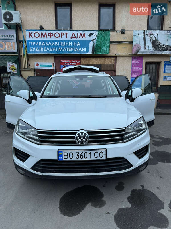 Позашляховик / Кросовер Volkswagen Touareg 2016 в Тернополі