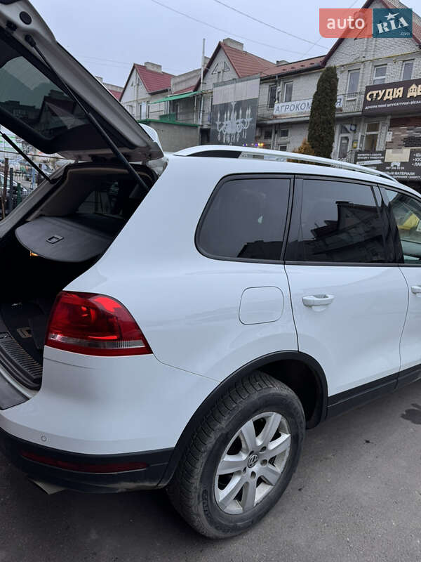 Позашляховик / Кросовер Volkswagen Touareg 2016 в Тернополі