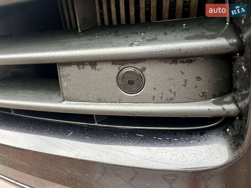 Позашляховик / Кросовер Volkswagen Touareg 2010 в Чернівцях фото 10 Позашляховик / Кросовер Volkswagen Touareg 2010 в Чернівцях