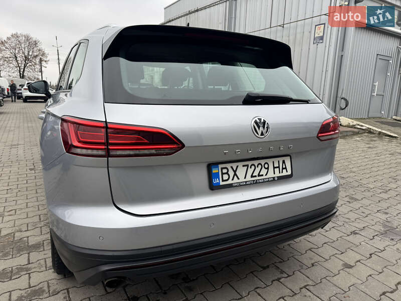 Позашляховик / Кросовер Volkswagen Touareg 2019 в Хмельницькому