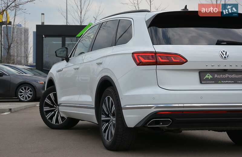 Позашляховик / Кросовер Volkswagen Touareg 2019 в Києві фото 8 Позашляховик / Кросовер Volkswagen Touareg 2019 в Києві